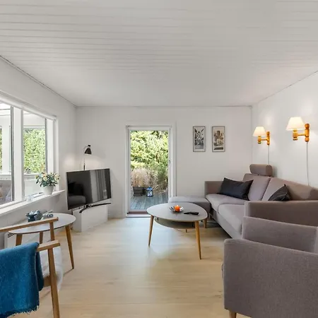 Eliene - 500m From The Sea By Interhome *